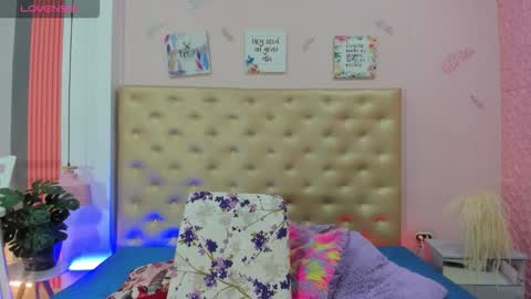 J A D E online show from October 6, 12:01 pm