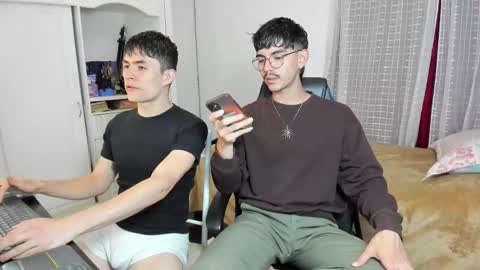 Snapshot of _jamesboy chatting on October 13, 10:34 pm James online show from October 13, 10:34 pm