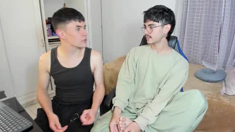 Snapshot of _jamesboy chatting on September 29, 11:59 pm James online show from September 29, 11:59 pm