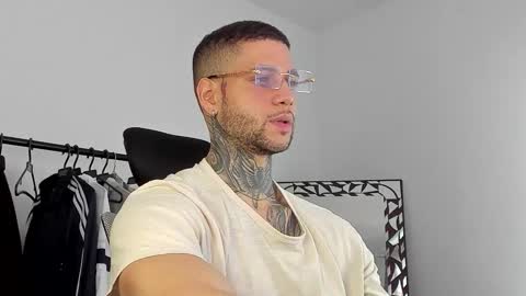 jeison online show from October 20, 6:02 pm