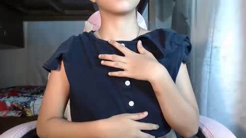 Jen online show from April 24, 5:15 pm