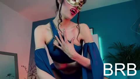  ...  online show from November 9, 8:22 pm