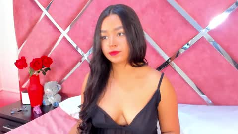 _julisweet_ online show from September 12, 2:52 pm