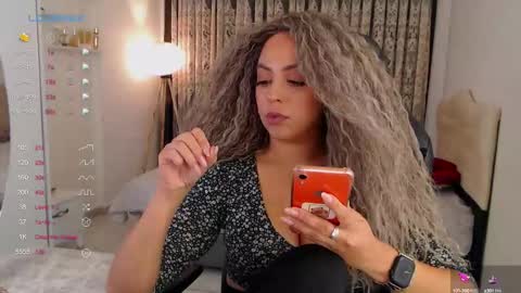 _just_a_queen_3 online show from September 13, 4:42 pm