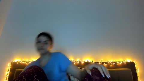 _just_a_simple_girl online show from February 26, 9:12 am