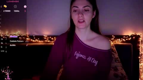 _just_a_simple_girl online show from February 27, 3:32 am