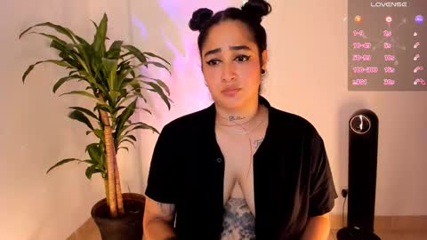     online show from December 3, 11:38 pm