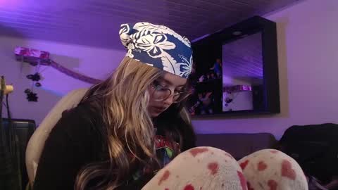 Cata  online show from April 11, 7:45 am