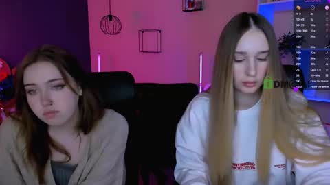 _kellykitten_ online show from January 17, 9:52 am