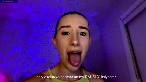 Kelly  online show from January 22, 4:23 am