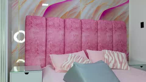 Kendall online show from March 3, 12:12 pm