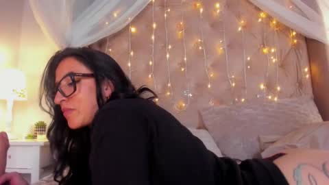 Kiraaaa 0 online show from March 9, 11:35 pm