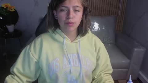 _kitten_1 online show from March 4, 3:36 am