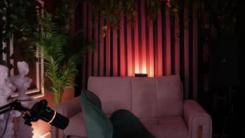   online show from October 5, 9:00 pm