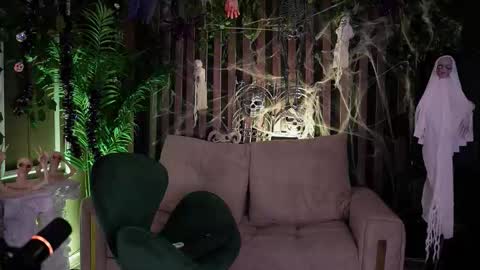   online show from October 18, 1:10 am