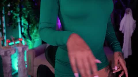   online show from October 9, 11:10 pm