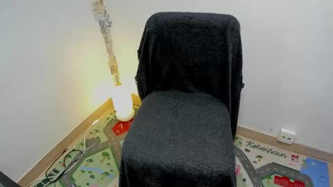 Layne online show from November 9, 10:19 am