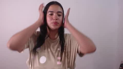 Leslie online show from May 18, 3:38 am