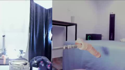 Lia Stone online show from March 14, 8:35 pm