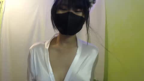 _lilies_gigi_ online show from January 16, 10:55 pm