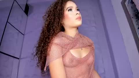 Anna online show from March 22, 6:23 pm