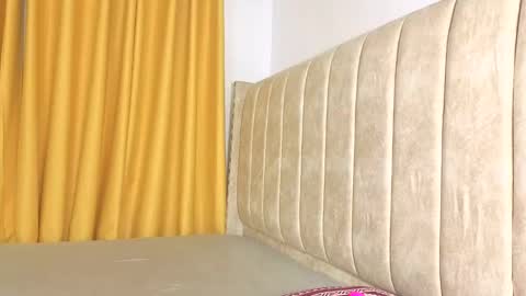 Littlevenus online show from October 18, 3:11 am