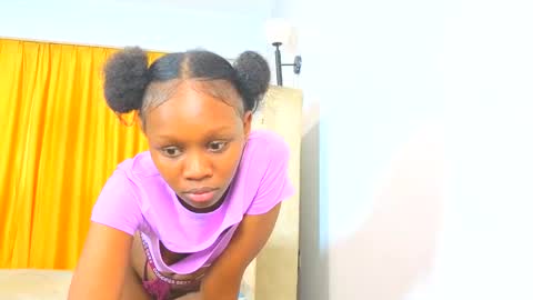 Littlevenus online show from April 15, 10:07 am