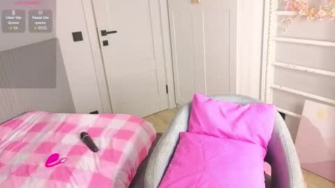 Emma online show from November 16, 5:09 am