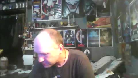 That guy online show from November 9, 10:23 pm