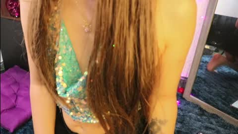 Lucy online show from December 30, 1:58 am