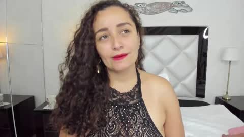  luna  sweet  online show from March 6, 3:46 am