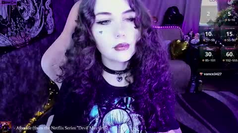 Mia online show from February 12, 8:40 am