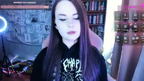 Mia online show from May 7, 4:19 am