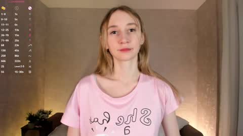  Gwen  online show from November 10, 5:54 am