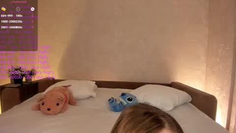  Gwen  online show from October 28, 5:52 am