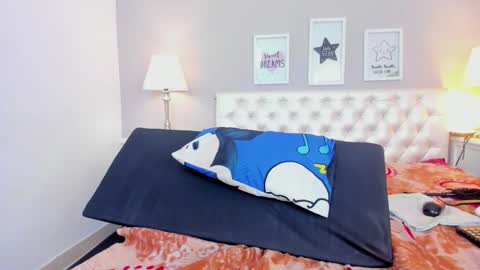 _megan_lovitz_ online show from December 20, 1:40 pm