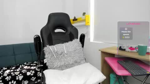 Juli online show from November 1, 1:54 pm