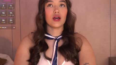 Snapshot of _meghan_gomez1_ chatting on January 17, 4:36 pm     online show from January 17, 4:36 pm