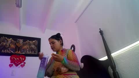  Mia  online show from February 10, 6:22 pm