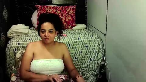 _milf_naughty online show from November 17, 1:03 pm