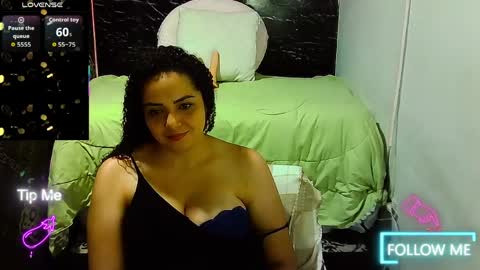 _milf_naughty online show from April 4, 5:03 am