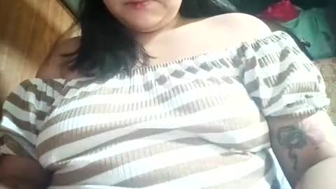 _milkytitsmomxx_ online show from March 24, 6:36 pm