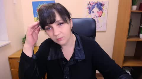 Snapshot of _miranda_sun chatting on February 27, 12:12 pm Miranda online show from February 27, 12:12 pm