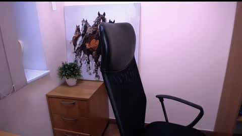 Snapshot of _miranda_sun chatting on October 7, 7:26 am Miranda online show from October 7, 7:26 am