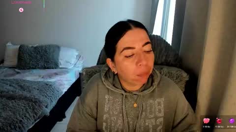 _miss_coco_ online show from March 10, 12:42 pm