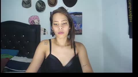 _misspriss online show from August 7, 11:47 pm