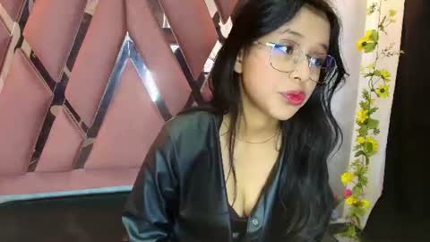 Nana online show from July 28, 12:48 pm