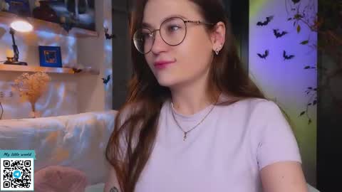 Mia with a big heart  online show from October 26, 12:00 am