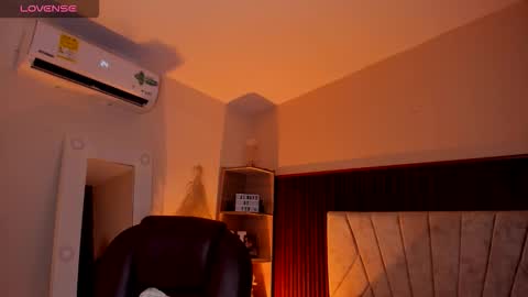 Niah  You can call me Ni or cutie haha online show from February 25, 8:56 pm