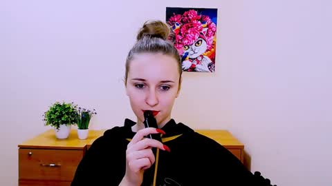 Snapshot of _nicole_new chatting on January 13, 3:58 pm Nica online show from January 13, 3:58 pm